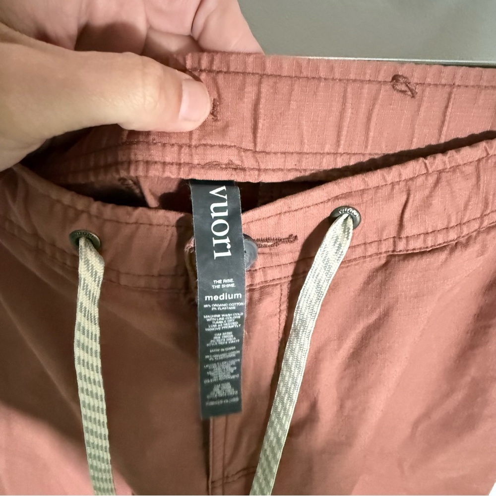 Vuori Wide Leg Cropped Drawstring Pants in Dusty Rose - Picture 7 of 11